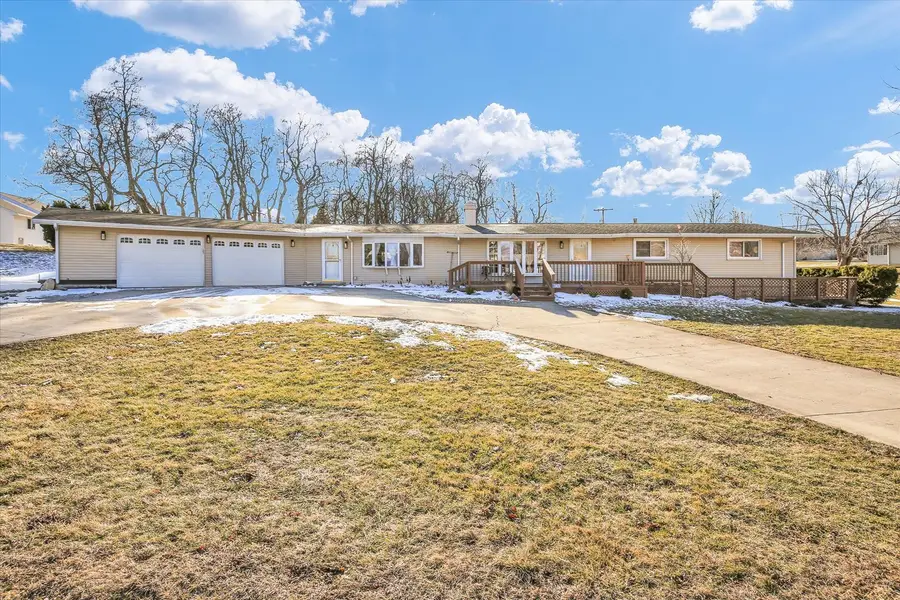 143 Choctaw Trail, Loda, IL 60948 - Image #2
