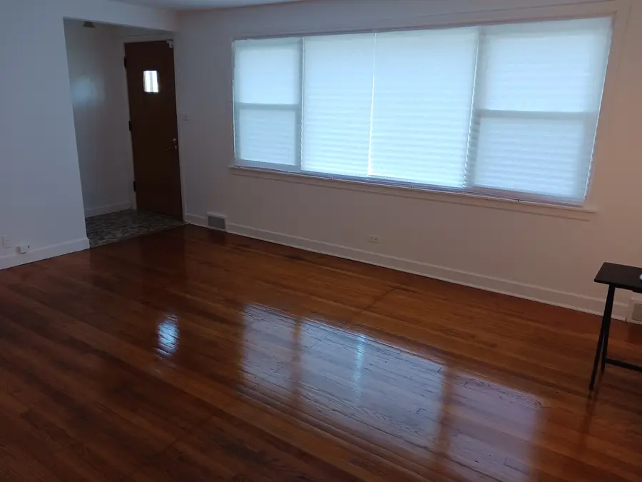 Address Withheld By Seller, Westchester, IL 60154 - Image #3