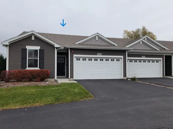 242 Sussex Lane, North Aurora, IL 60542