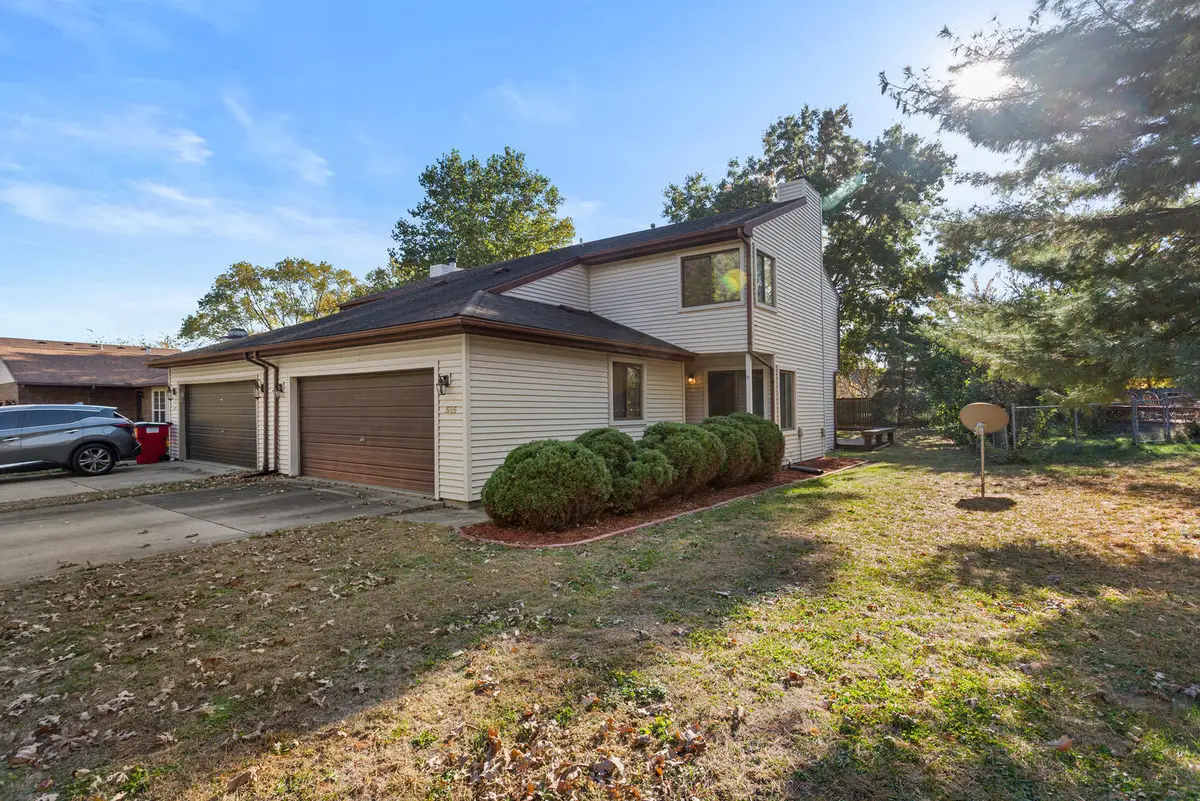 515 Clearwater Drive #515, Champaign, IL 61822 - Image #1