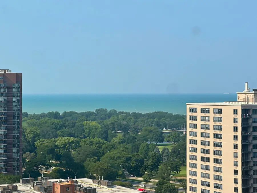 3930 N Pine Grove Avenue #2313, Chicago, IL 60613 - Image #2