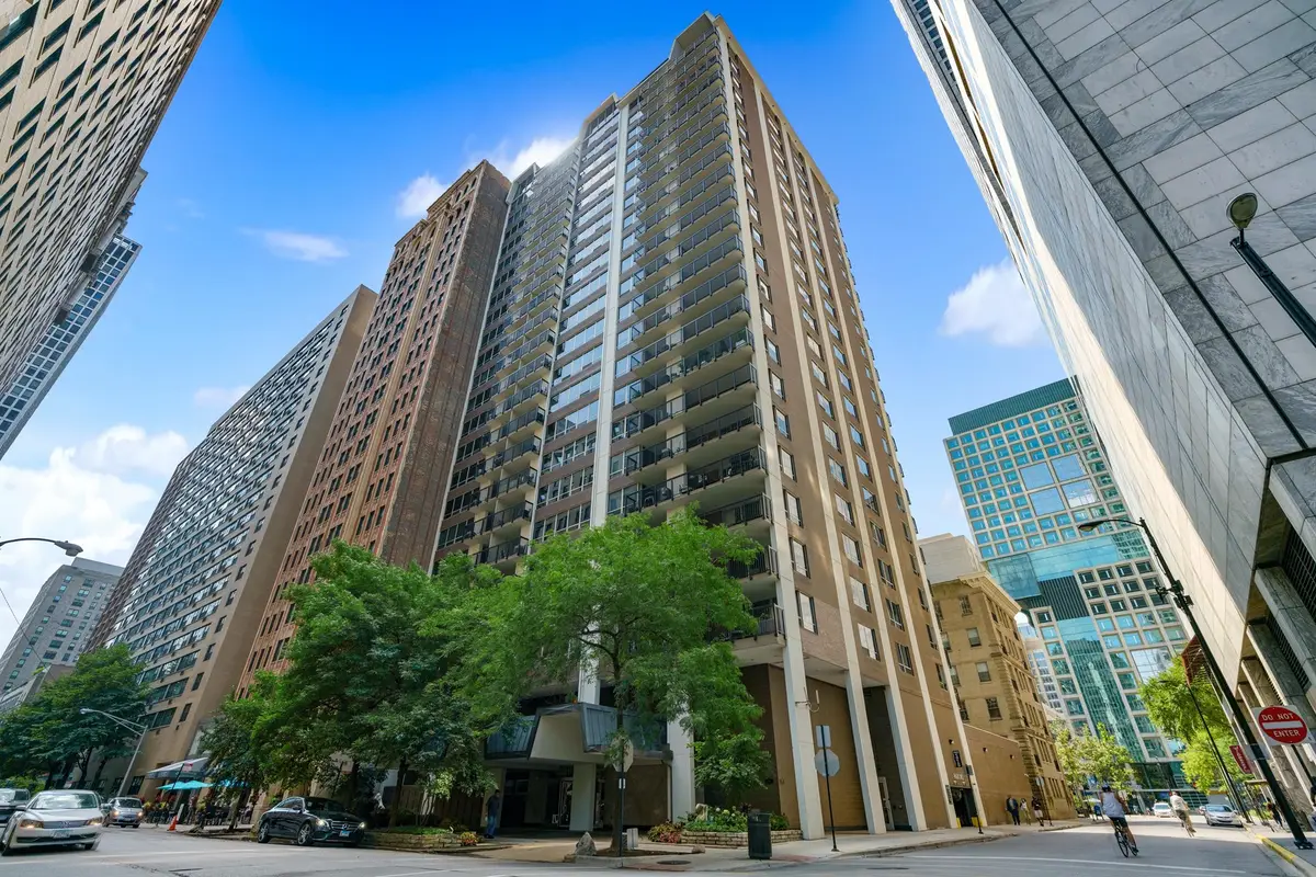 201 E Chestnut Street #21C, Chicago, IL 60611 - Image #1