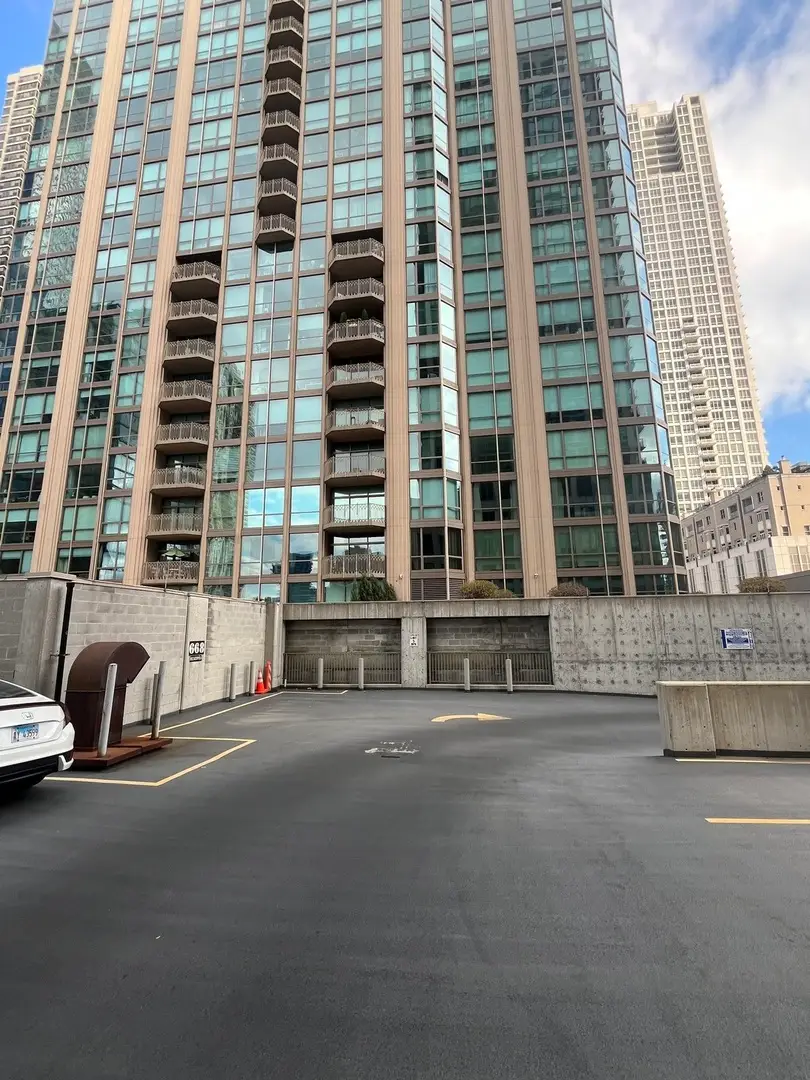 2 E Erie Street #666, Chicago, IL 60610 - Image #3