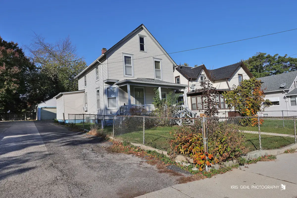 428 N Poplar Street, Waukegan, IL 60085 - #1