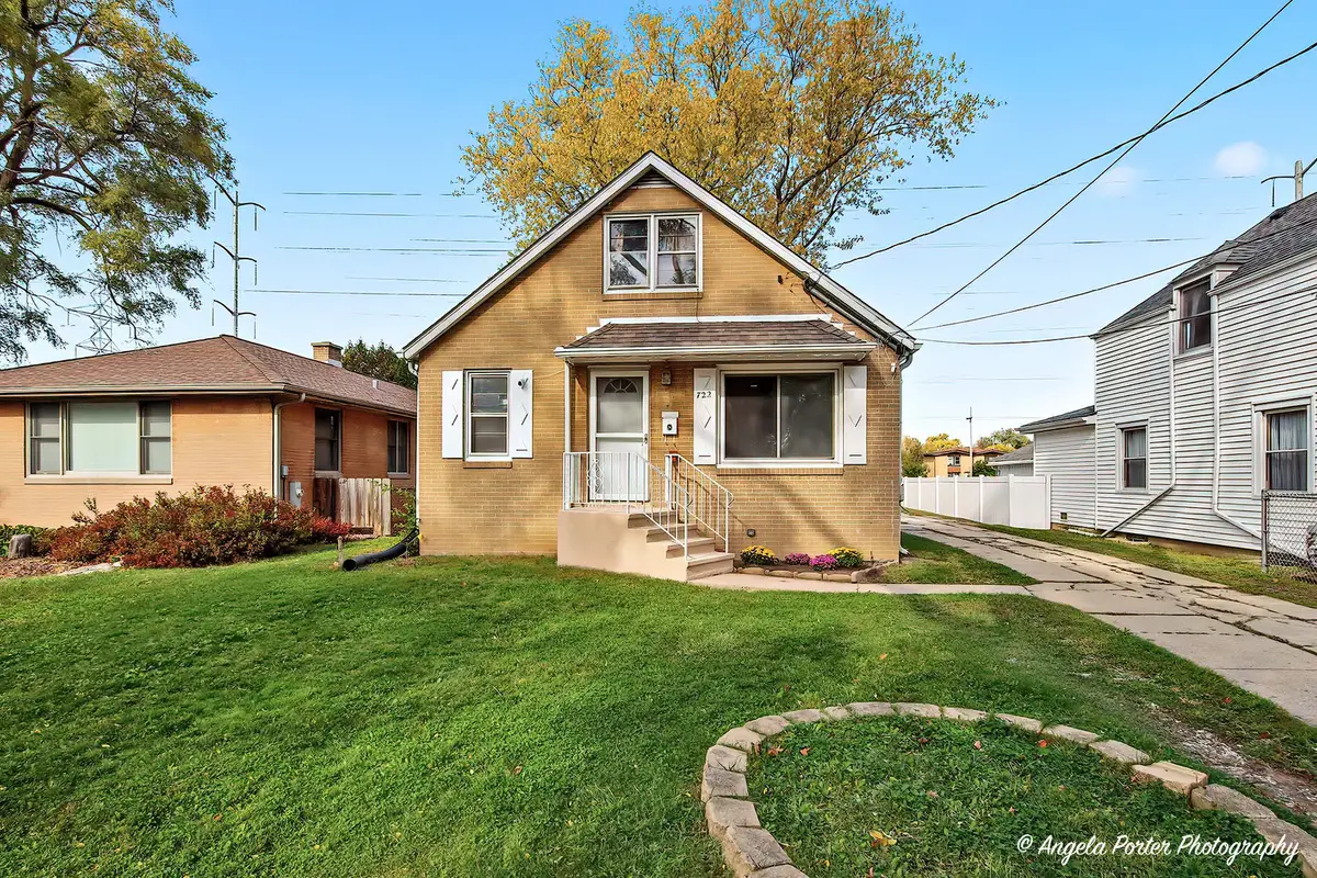722 W Keith Avenue, Waukegan, IL 60085 - #1
