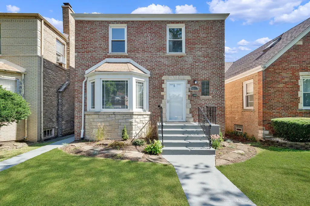 8033 S Campbell Avenue, Chicago, IL 60652 - Image #1