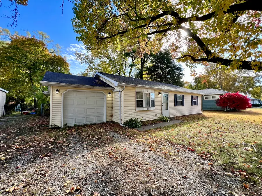 1410 S Mattis Avenue, Champaign, IL 61821 - Image #2