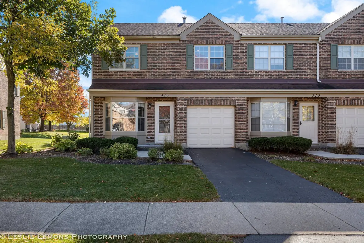 313 Cromwell Court, Westmont, IL 60559 - Image #1