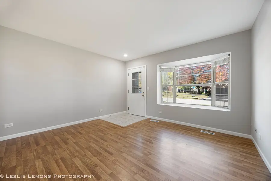 313 Cromwell Court, Westmont, IL 60559 - Image #3