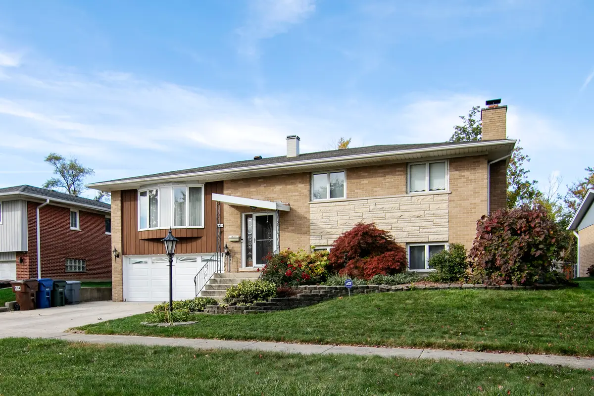 15124 Chestnut Lane, Oak Forest, IL 60452 - Image #1