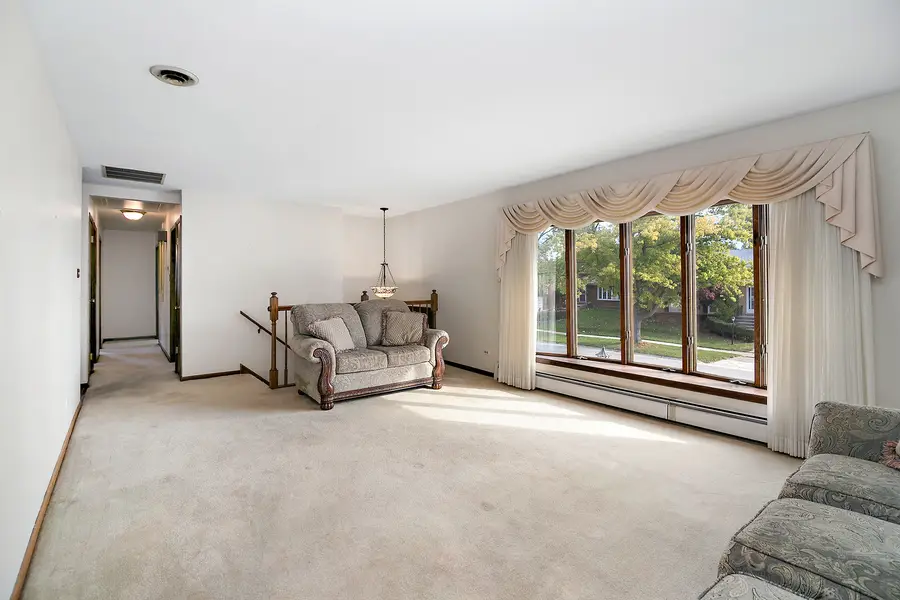 15124 Chestnut Lane, Oak Forest, IL 60452 - Image #3