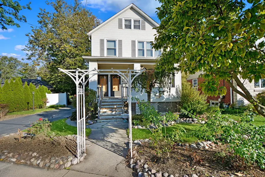 325 W Green Street, Bensenville, IL 60106 - Image #2