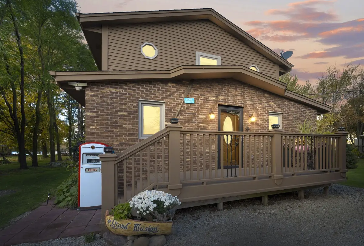 8508 Fox River Road, Waterford, WI 53185 - #1