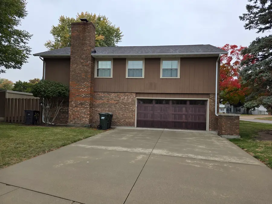 607 Greenridge Drive, Sterling, IL 61081 - Image #2