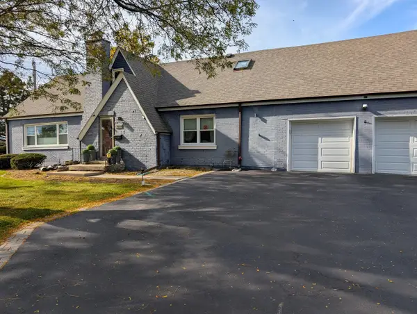 2140 Beechnut Road, Northbrook, IL 60062