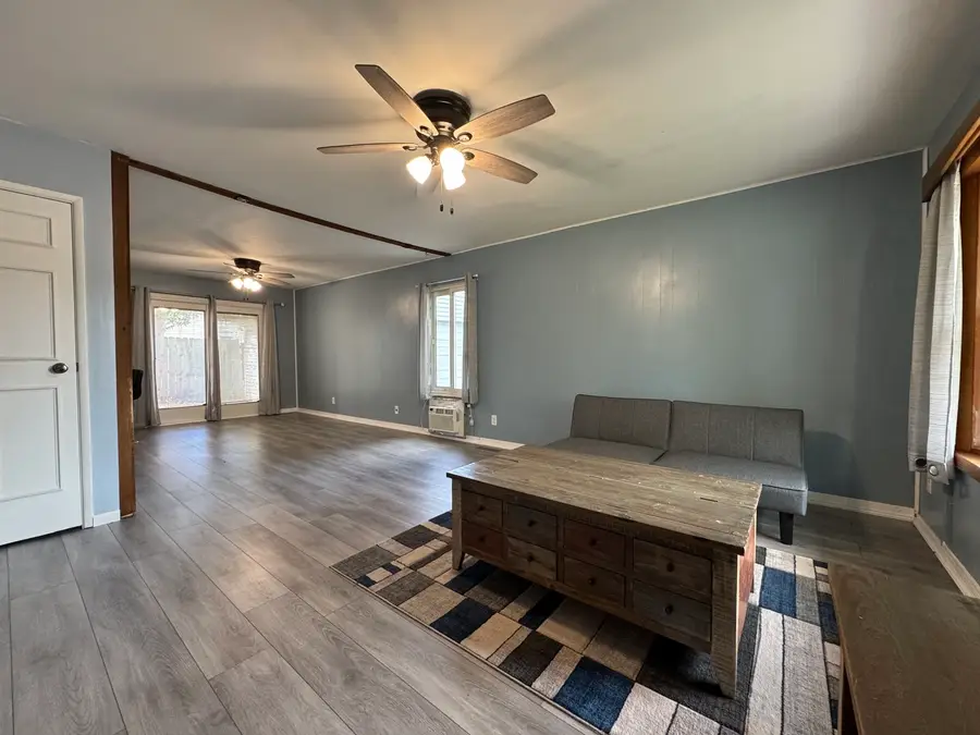 1601 Carolyn Drive, Champaign, IL 61821 - Image #2