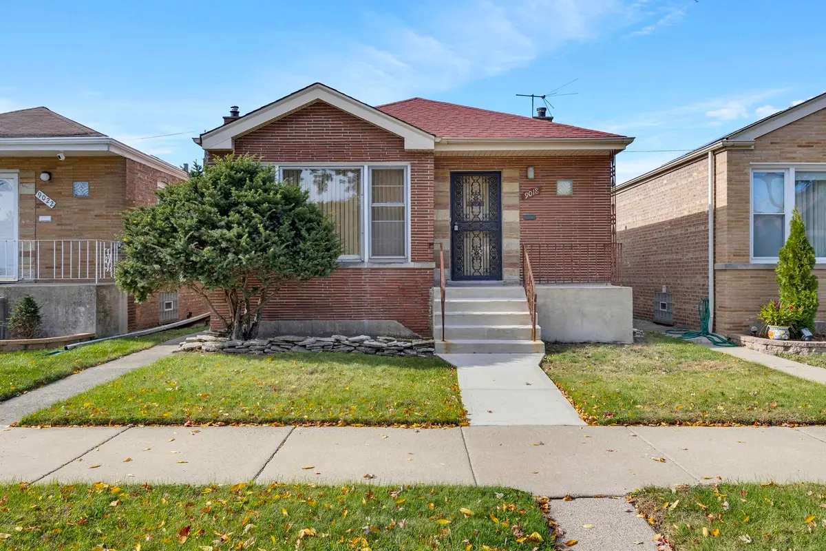 9018 S Ridgeland Avenue, Chicago, IL 60617 - Image #1