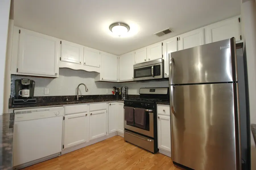 104 N Pine Avenue #302, Arlington Heights, IL 60004 - Image #3