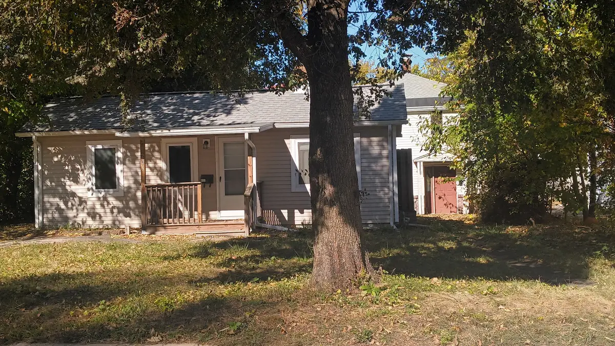 206 Avondale Avenue, Champaign, IL 61820 - Image #1