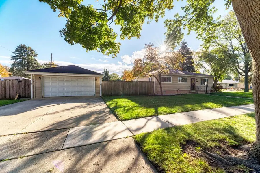 433 N Lincoln Avenue, Villa Park, IL 60181 - Image #3