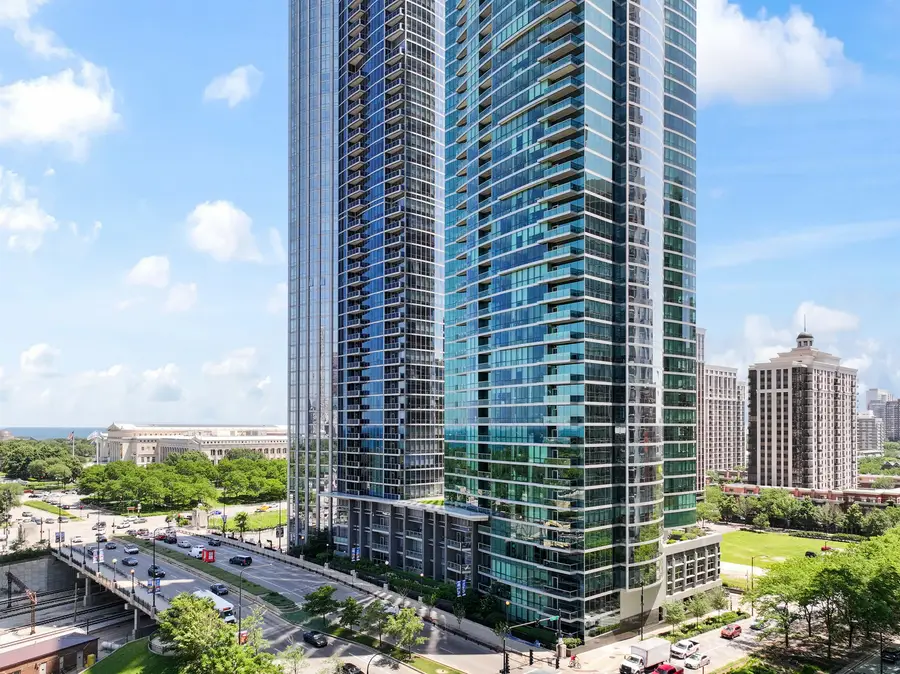 1201 S Prairie Avenue #4702, Chicago, IL 60605 - Image #2