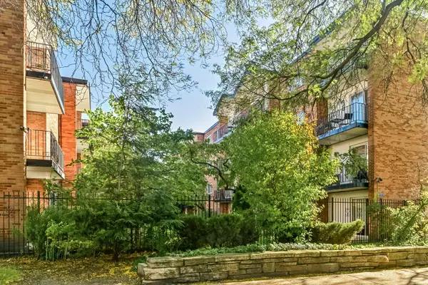 6961 N Oakley Avenue #210, Chicago, IL 60645