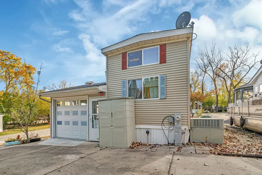 64 Fossil Ridge Road, Wilmington, IL 60481 - Image #2