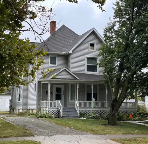 308 6th Avenue, Sterling, IL 61081 - #1