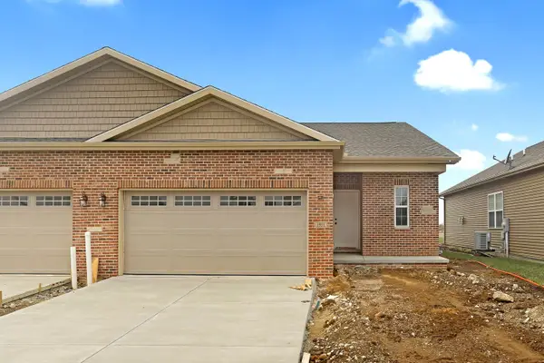 2009 Roseland Drive, Mahomet, IL 61853