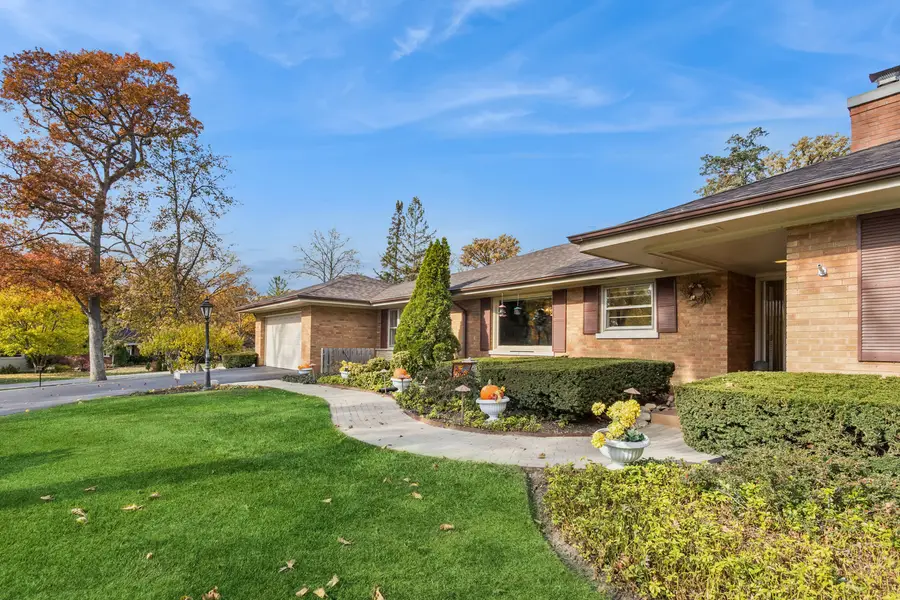 23W134 Mulberry Lane, Glen Ellyn, IL 60137 - Image #2