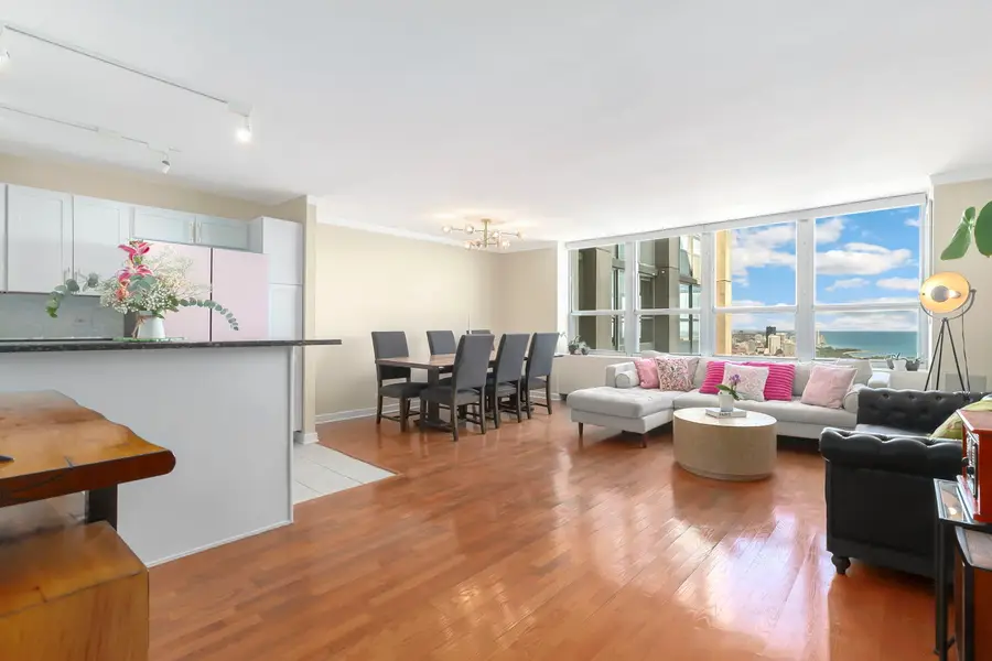 655 W Irving Park Road #5308, Chicago, IL 60613 - Image #2