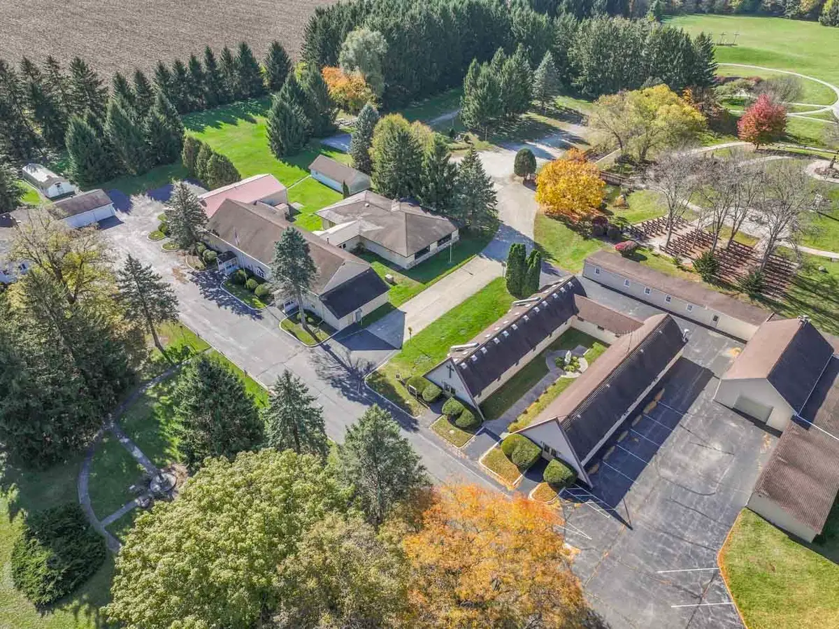 10330 336th Avenue, Randall, WI 53181 - Image #1