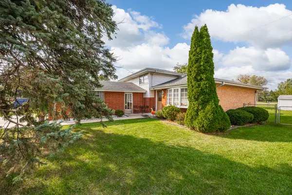 10624 S Michael Drive, Palos Hills, IL 60465