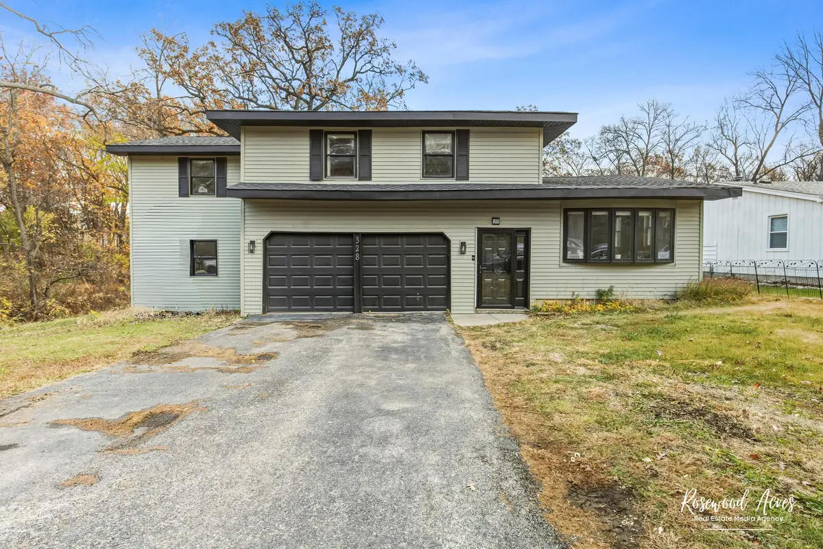 328 N Brookshore Drive, Shorewood, IL 60404 - Image #1