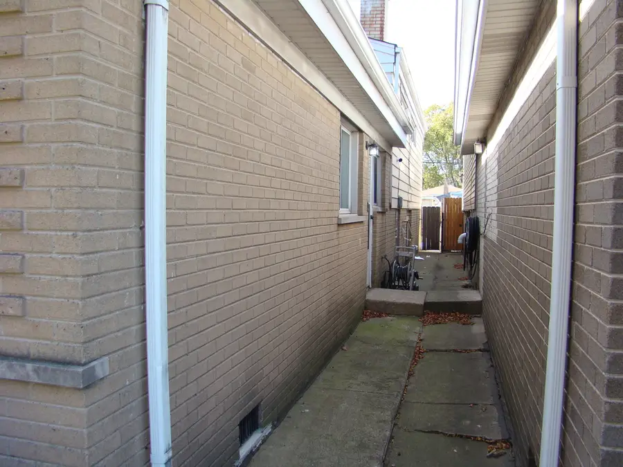 8732 S Calumet Avenue, Chicago, IL 60619 - Image #3