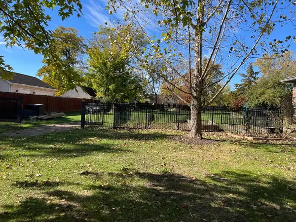 4226 Florence Avenue, Downers Grove, IL 60515