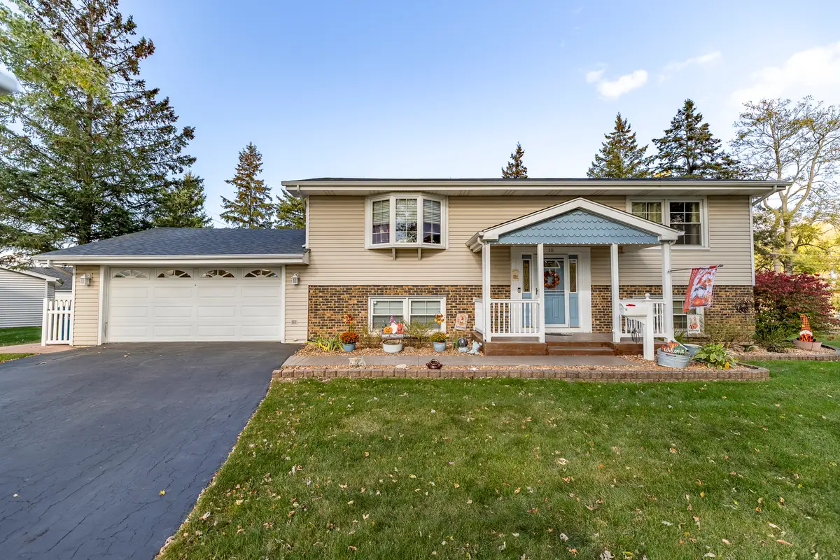 10 Herman Court, Crete, IL 60417 - #1