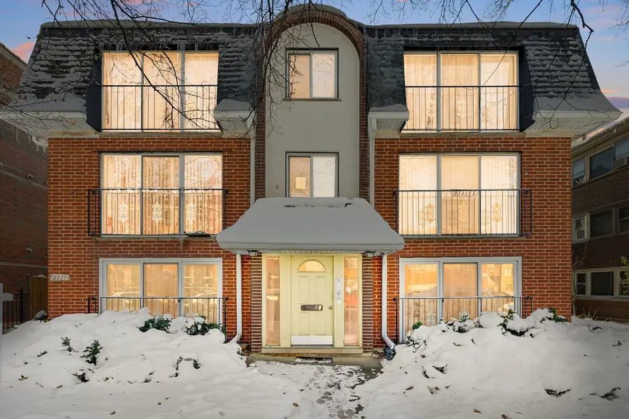 5543 W Higgins Avenue #1, Chicago, IL 60630 - Image #2