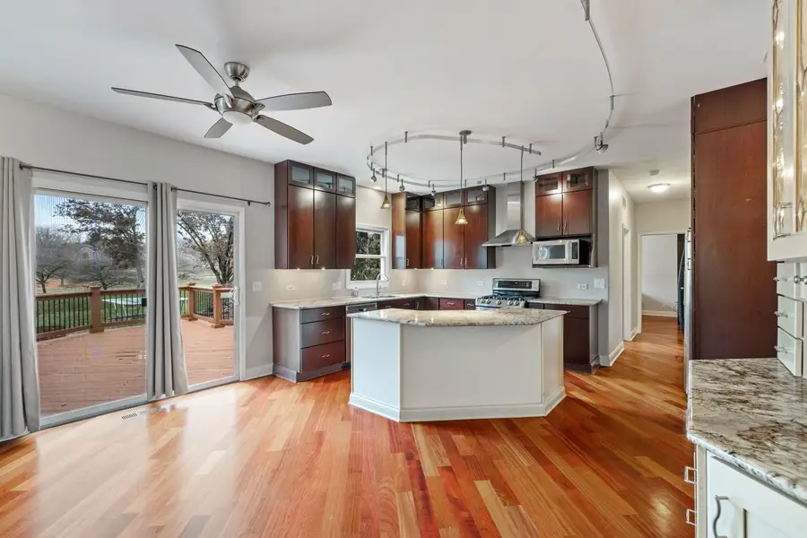 707 Crestview Drive, Bolingbrook, IL 60440 - Image #3