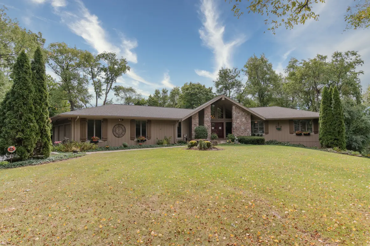 11N060 Johnstown Road, Elgin, IL 60124 - Image #1