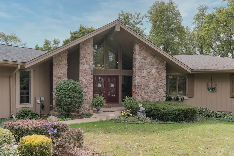 11N060 Johnstown Road, Elgin, IL 60124 - Image #2