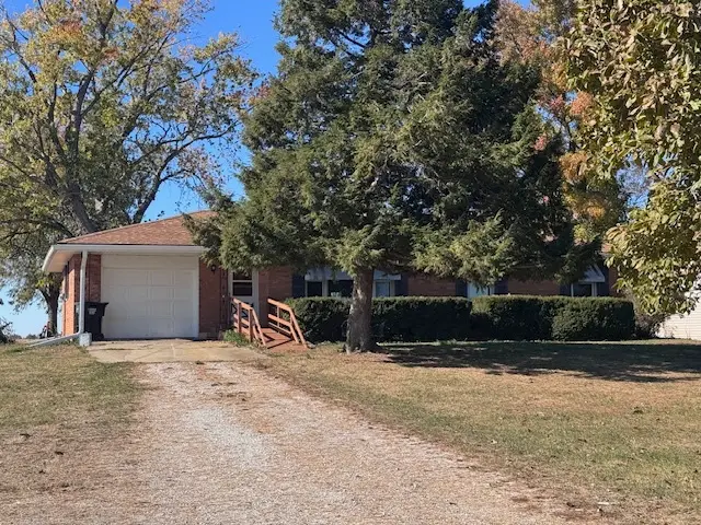 9538 N 1250 East Road, Shirley, IL 61772 - #1