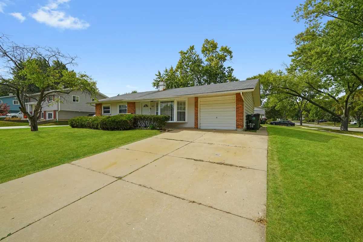 1490 Highland Boulevard, Hoffman Estates, IL 60169 - #1