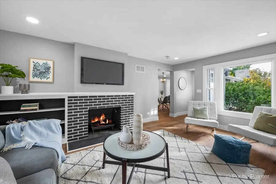 481 Edward Court, Des Plaines, IL 60016 - Image #3