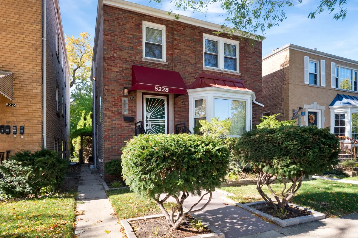 5228 N Virginia Avenue, Chicago, IL 60625 - Image #1