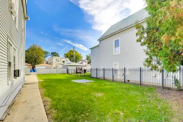 Address Withheld By Seller, Chicago, IL 60625