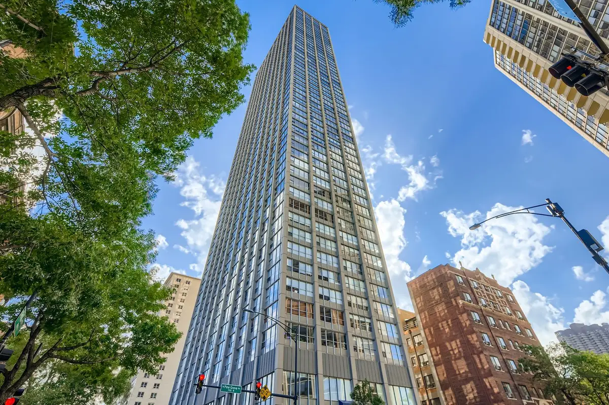 655 W Irving Park Road #4109, Chicago, IL 60613 - Image #1