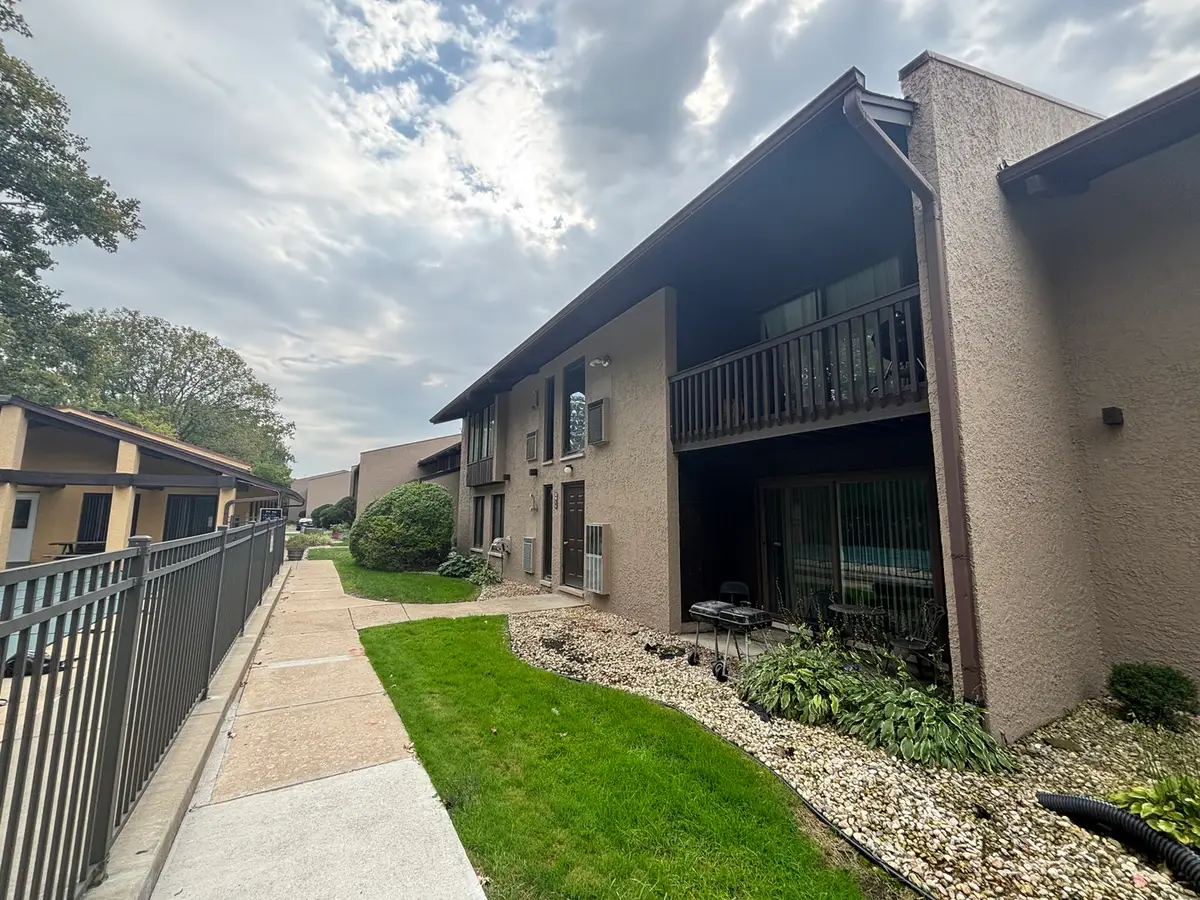 1050 Holbrook Road #1H, Homewood, IL 60430 - Image #1