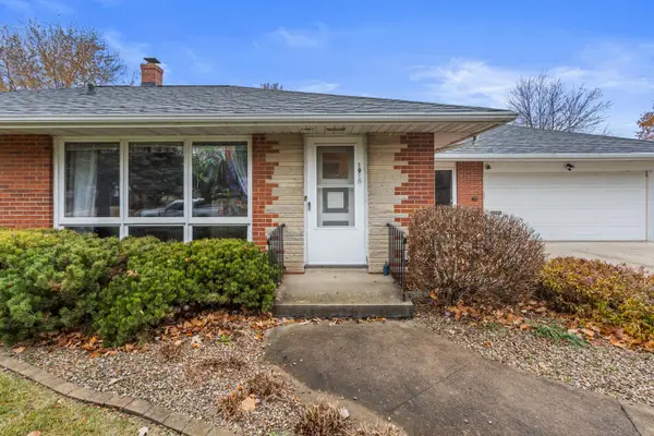 1910 Garling Drive, Bloomington, IL 61701