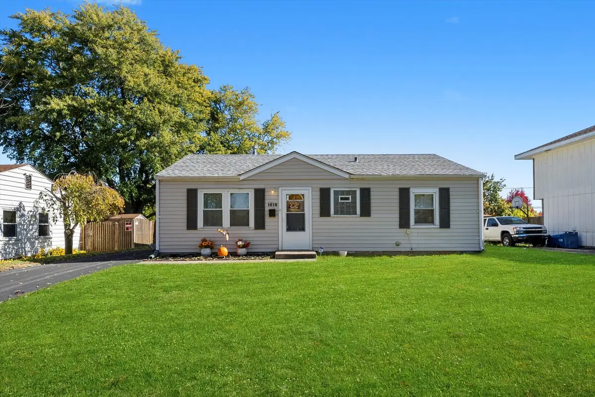 1618 Innercircle Drive, Crest Hill, IL 60403 - #1